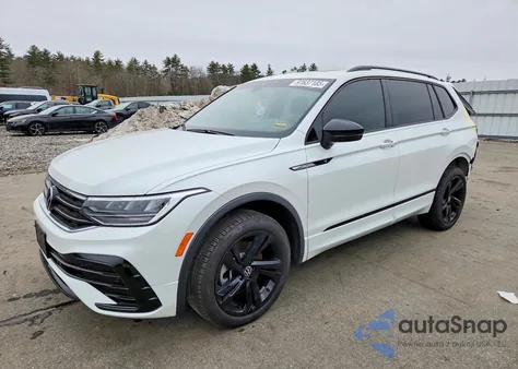 2024 Volkswagen Tiguan Se R-Line Black z USA, uszkodzony, nr VIN 3VV8B7AX0RM215522